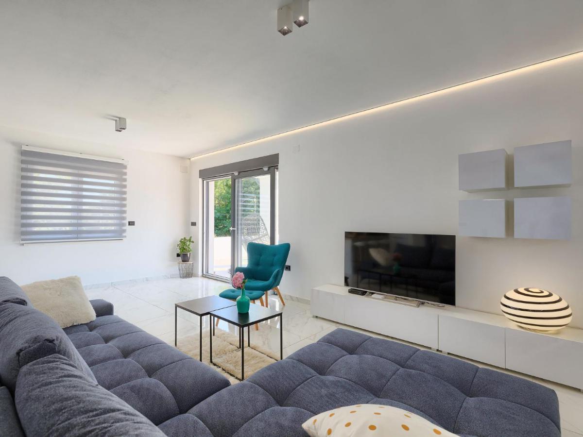 Villa Vine By Interhome Marčana Екстериор снимка